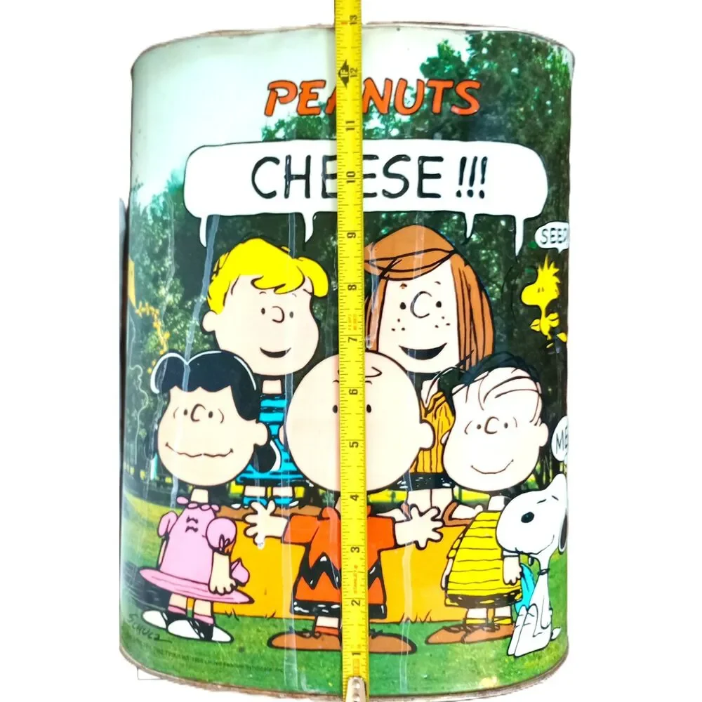Vintage Peanuts tin lithograph wastebasket 13
